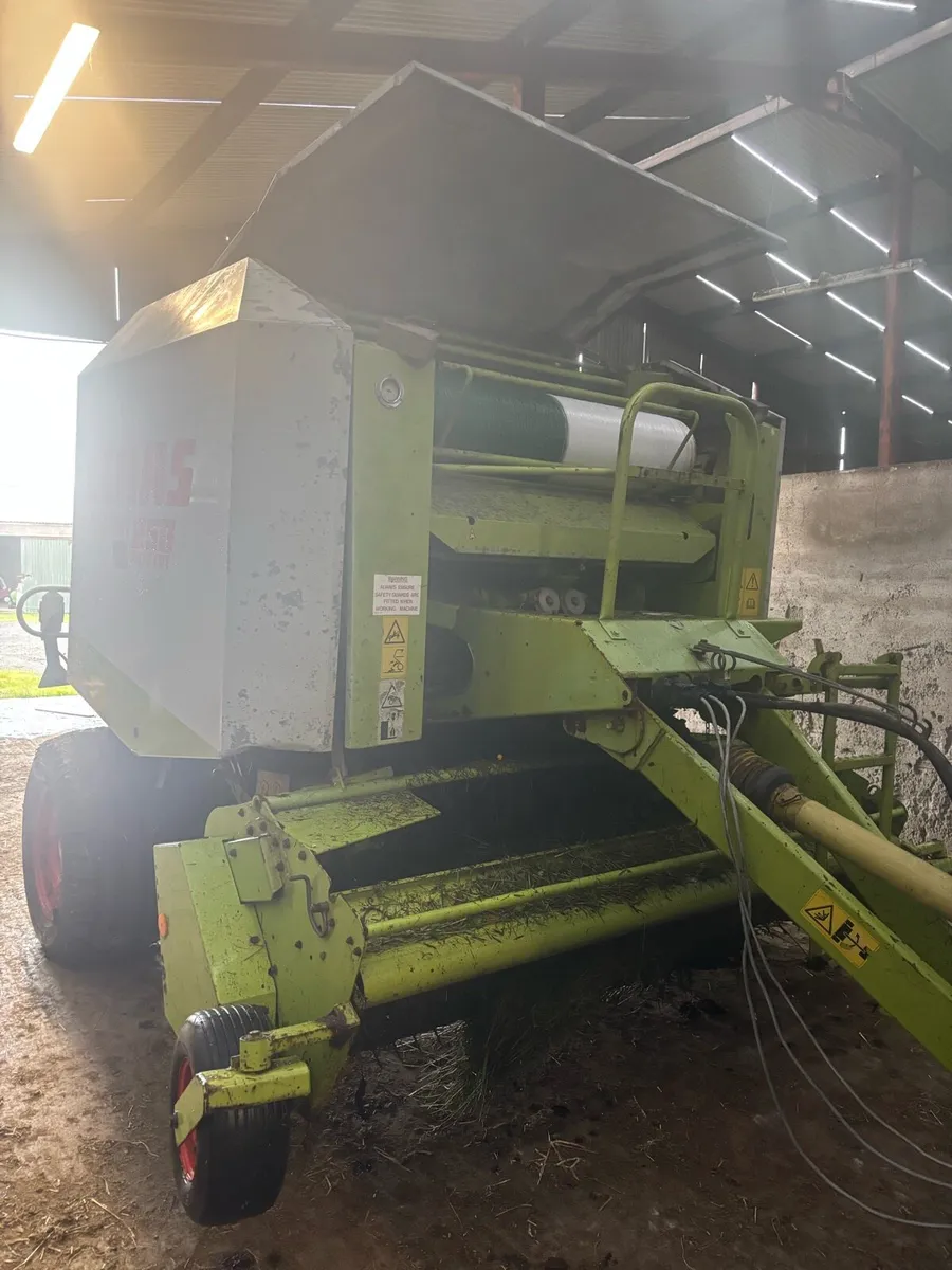 Class 250 baler - Image 1
