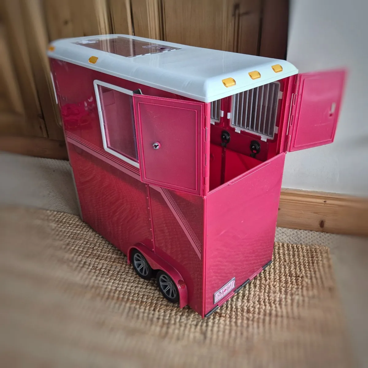 American Girl Doll & Horsebox - Image 2