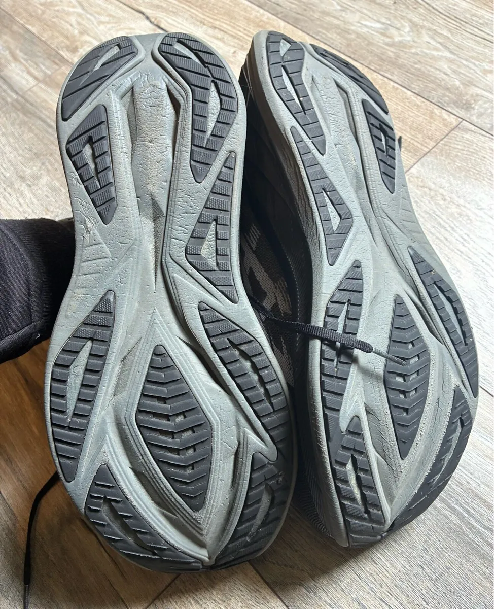 ASICS superblast 2 runners . - Image 3