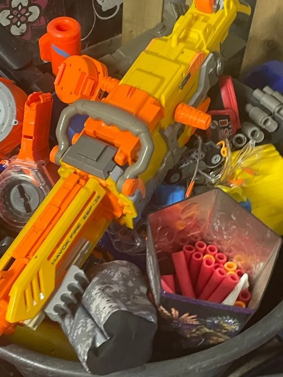 Over 40 nerf guns rare - Image 4