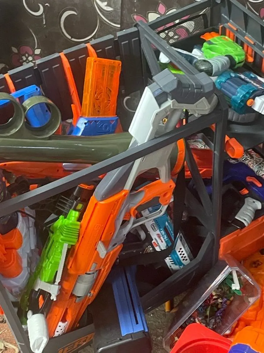 Over 40 nerf guns rare - Image 1