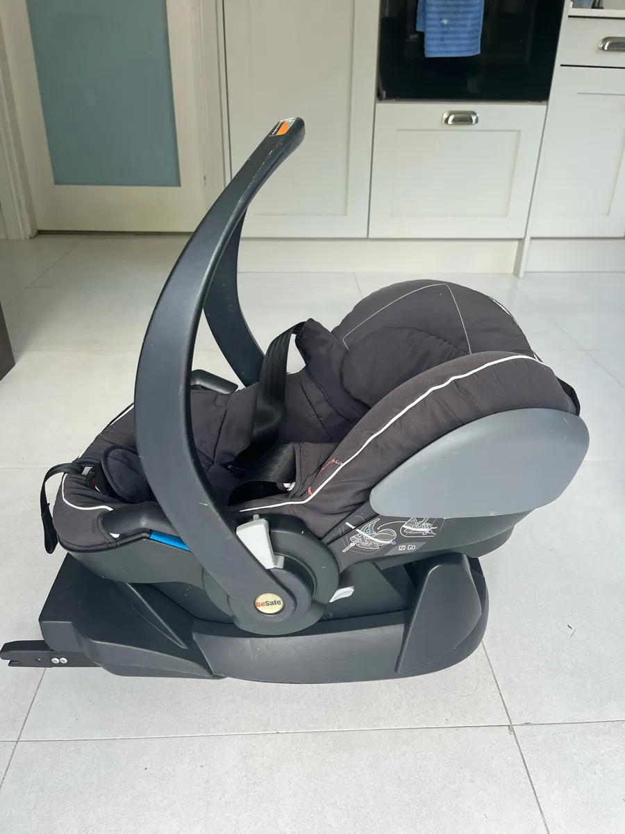 Baby car seat - Image 3