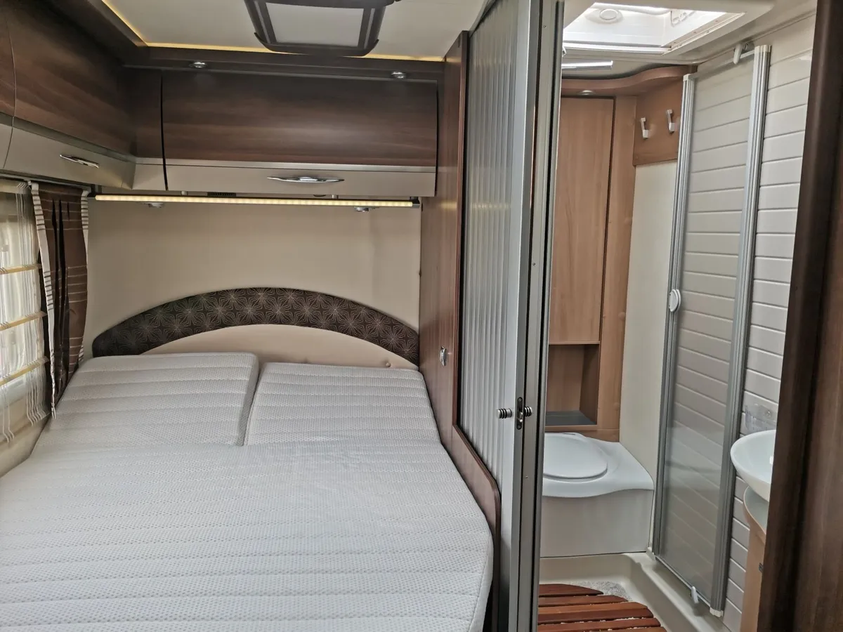 Automatic Campervan right hand drive . - Image 3