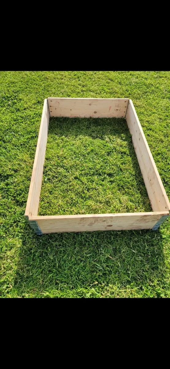 Pallet Collars - Image 1