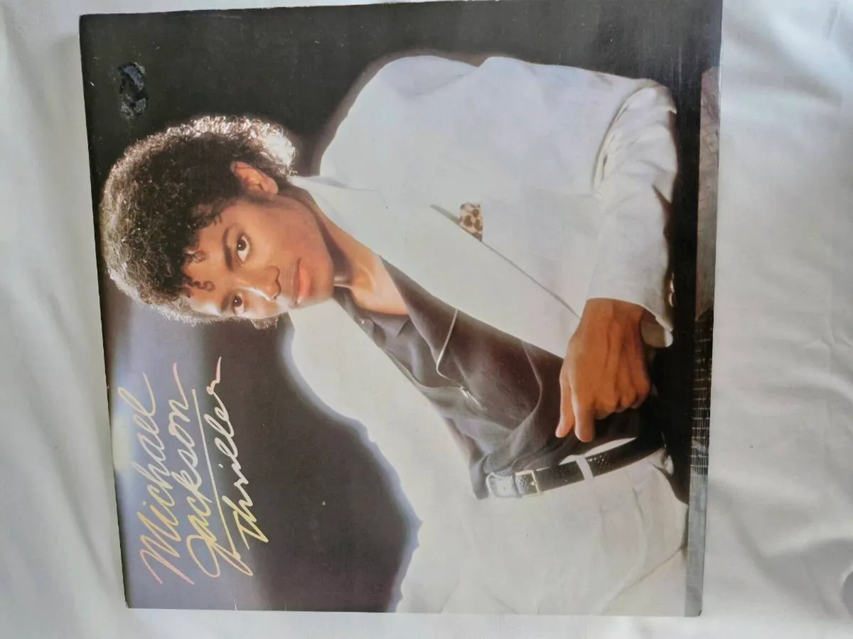 Records - Image 3