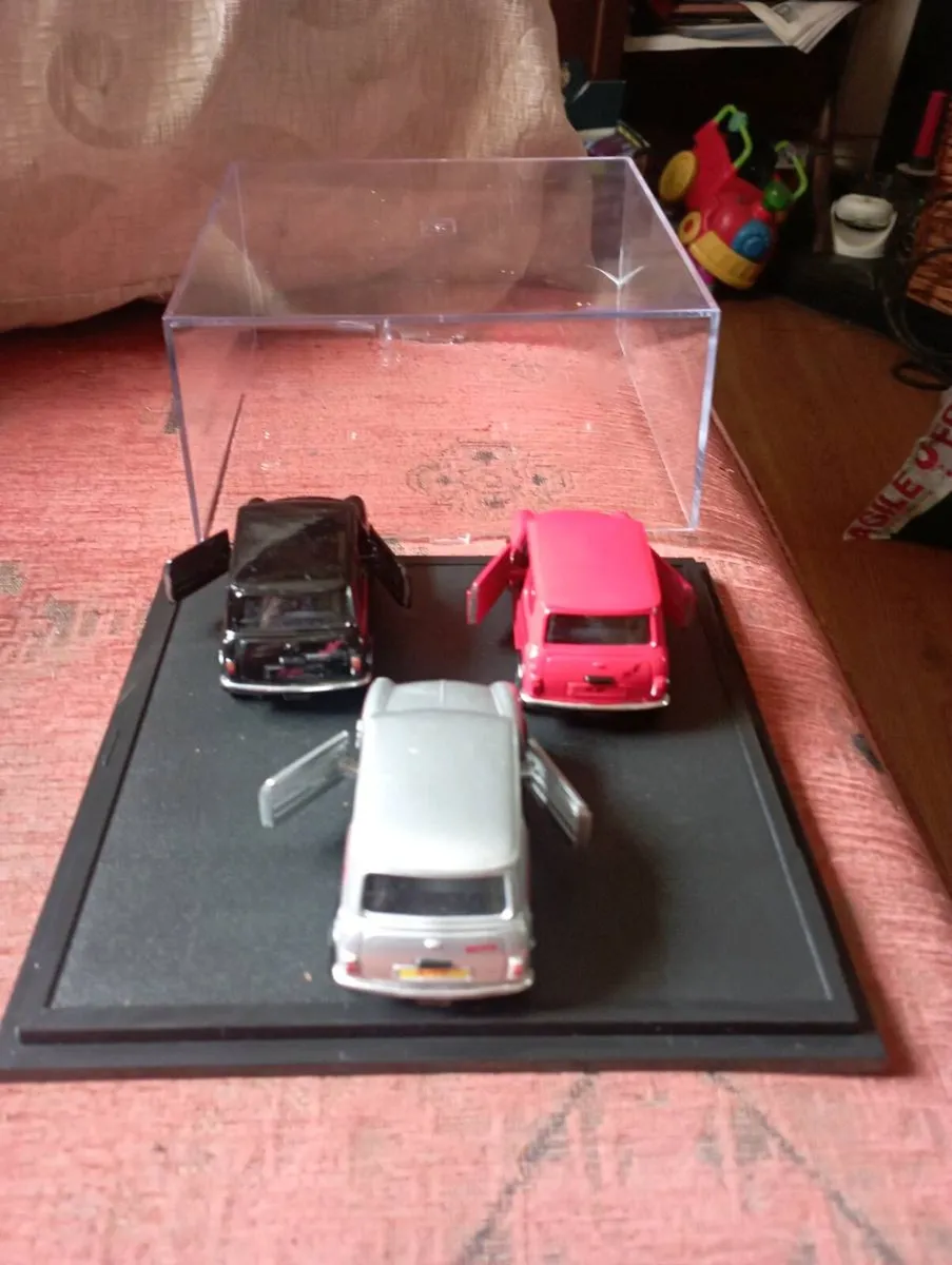 VINTAGE CORGI CLASSIC MINI DIE--CAST MODLE'S  1992 - Image 4