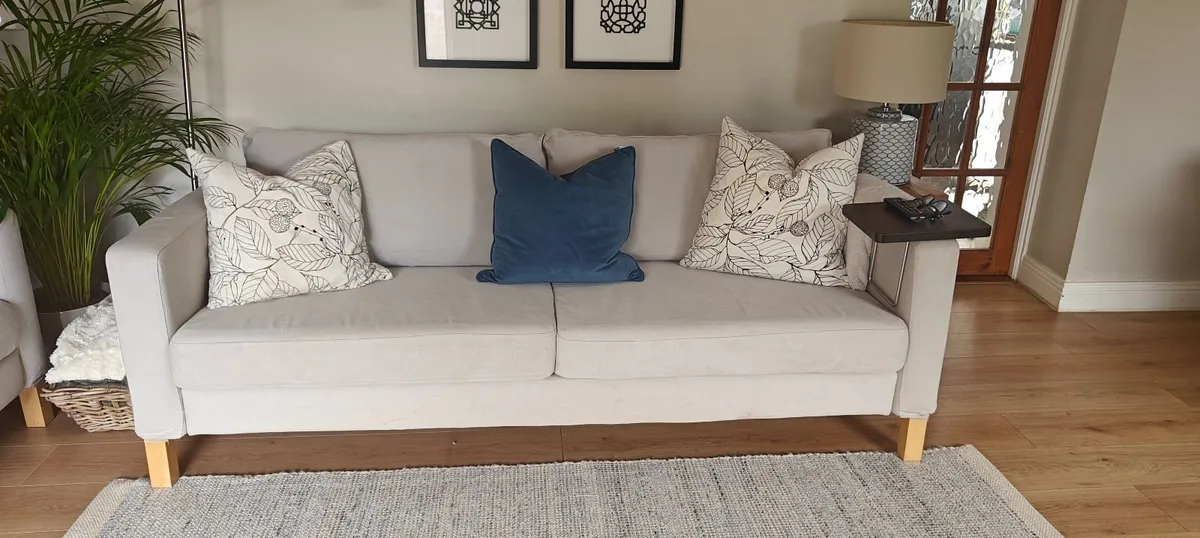 2 x 3 seater couches. Washable covers - Image 3