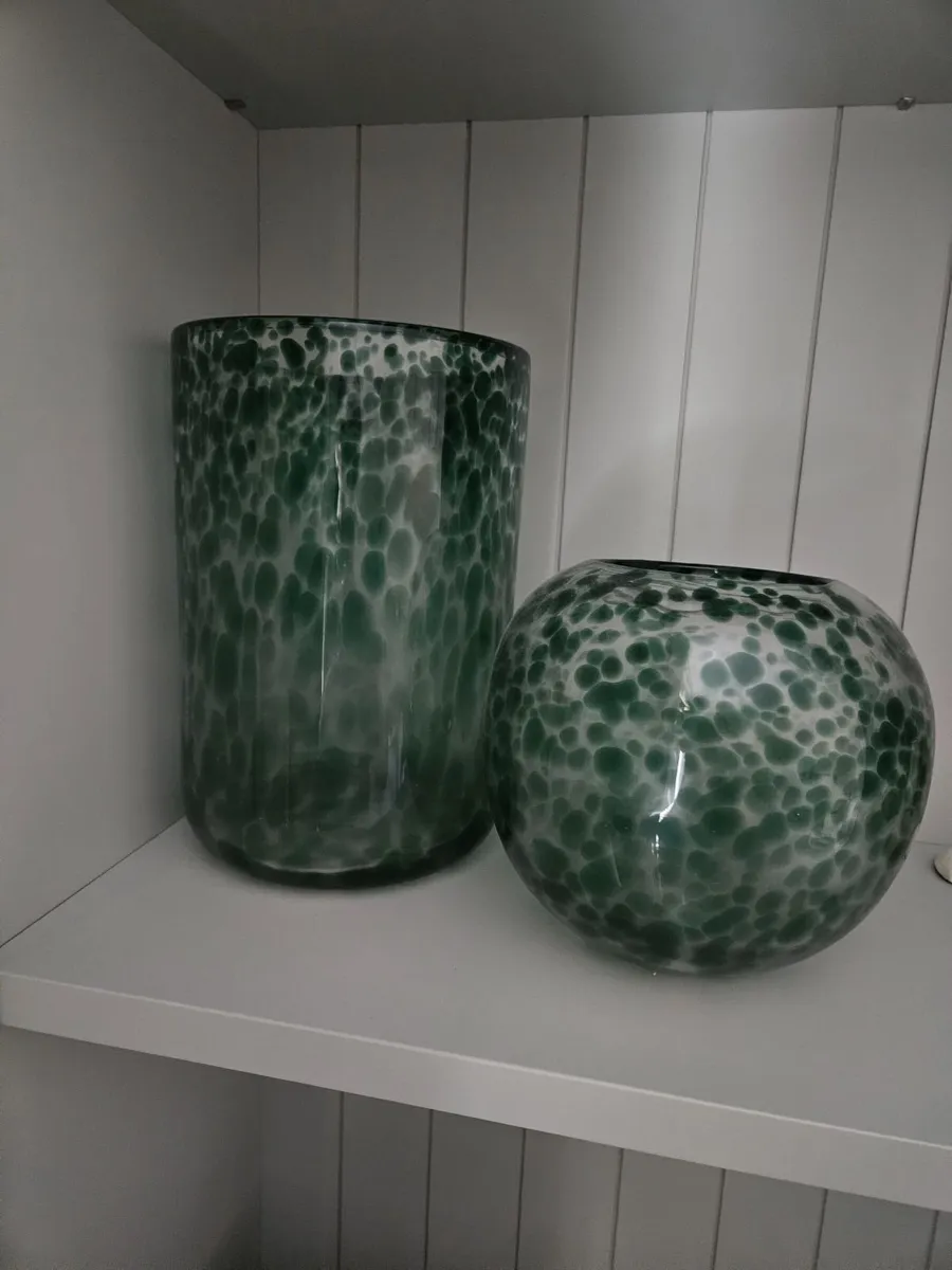 2 x vases - Image 2