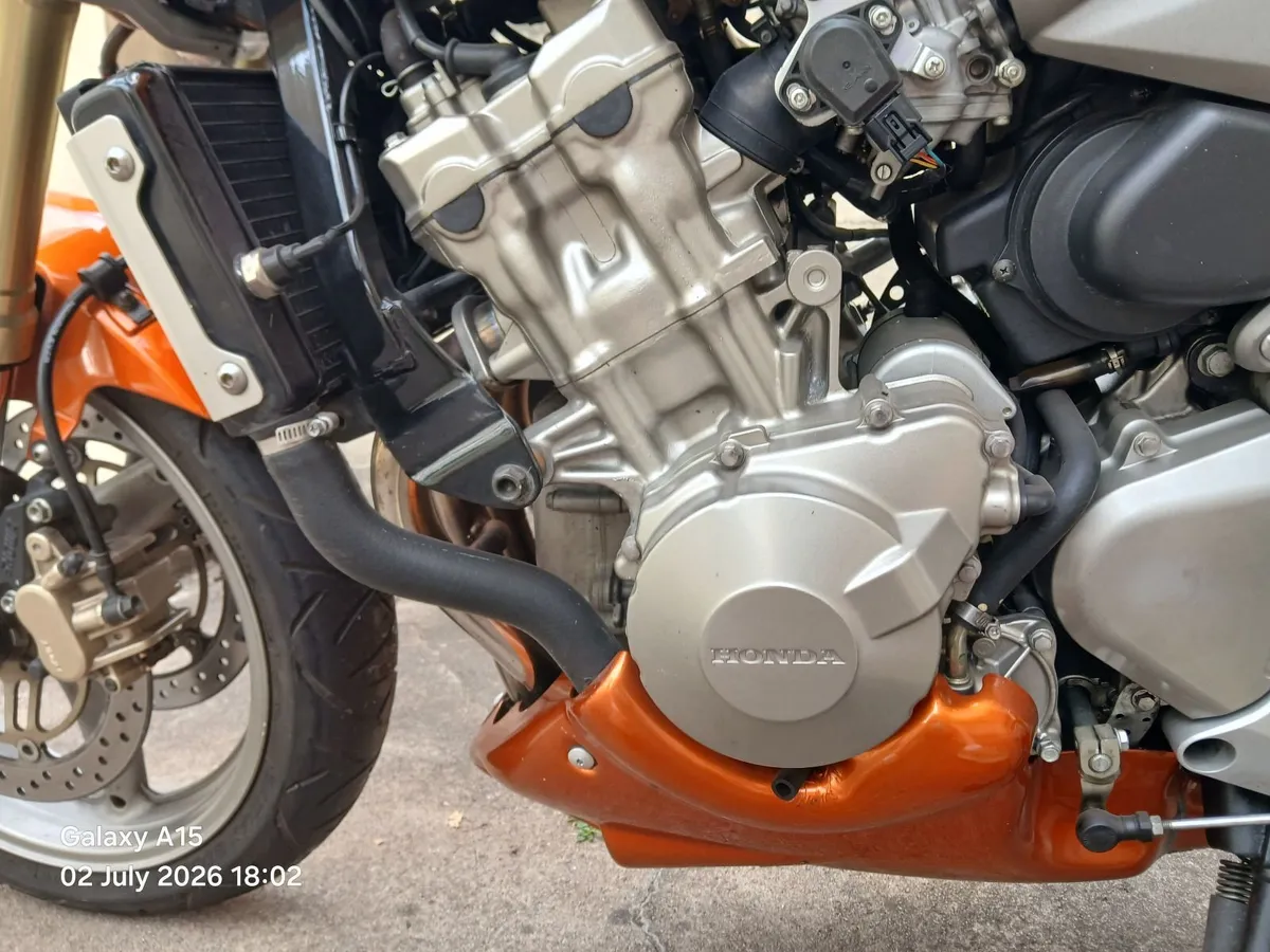 Honda CB600 Hornet mint! Low kms - Image 2