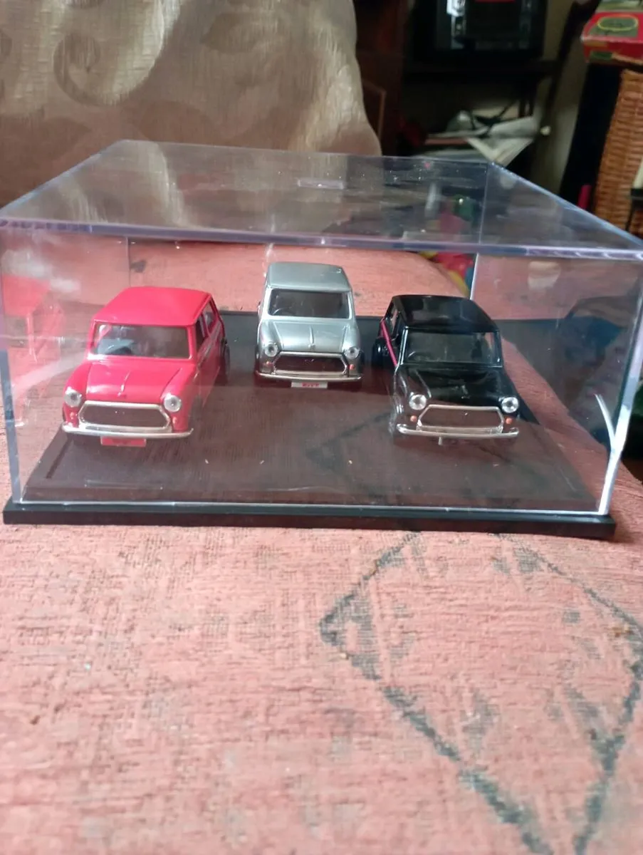 VINTAGE CORGI CLASSIC MINI DIE--CAST MODLE'S  1992 - Image 1