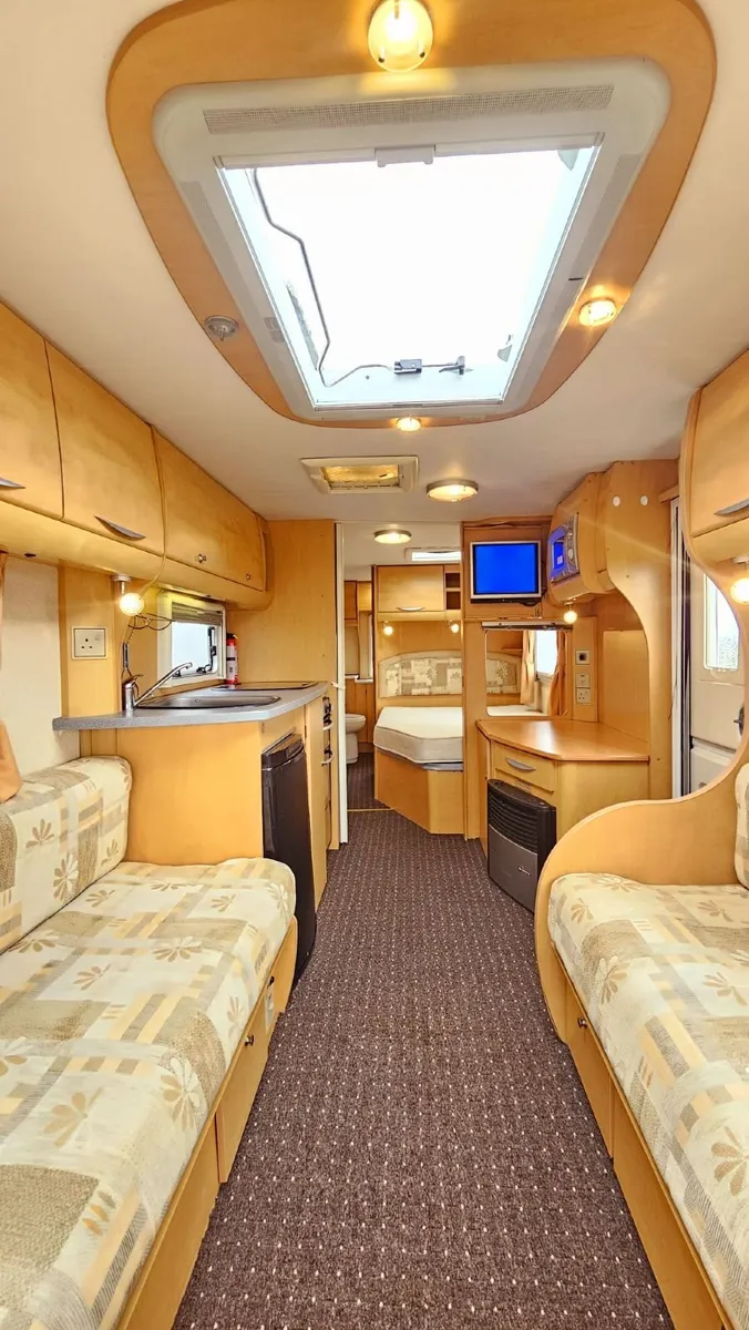 2008 Bailey Senator Series 6 Wyoming – High Spec - Image 4