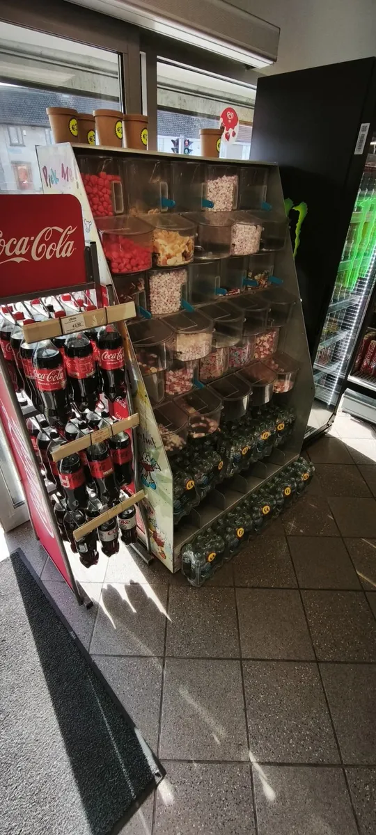 Pick and mix dispenser, 2 fridges - Image 3