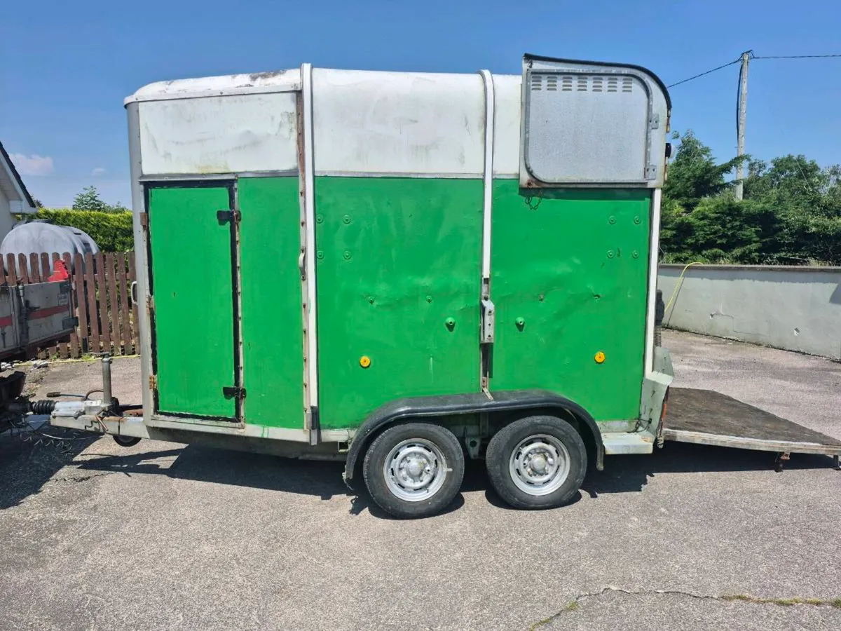 Horse Box - Image 1