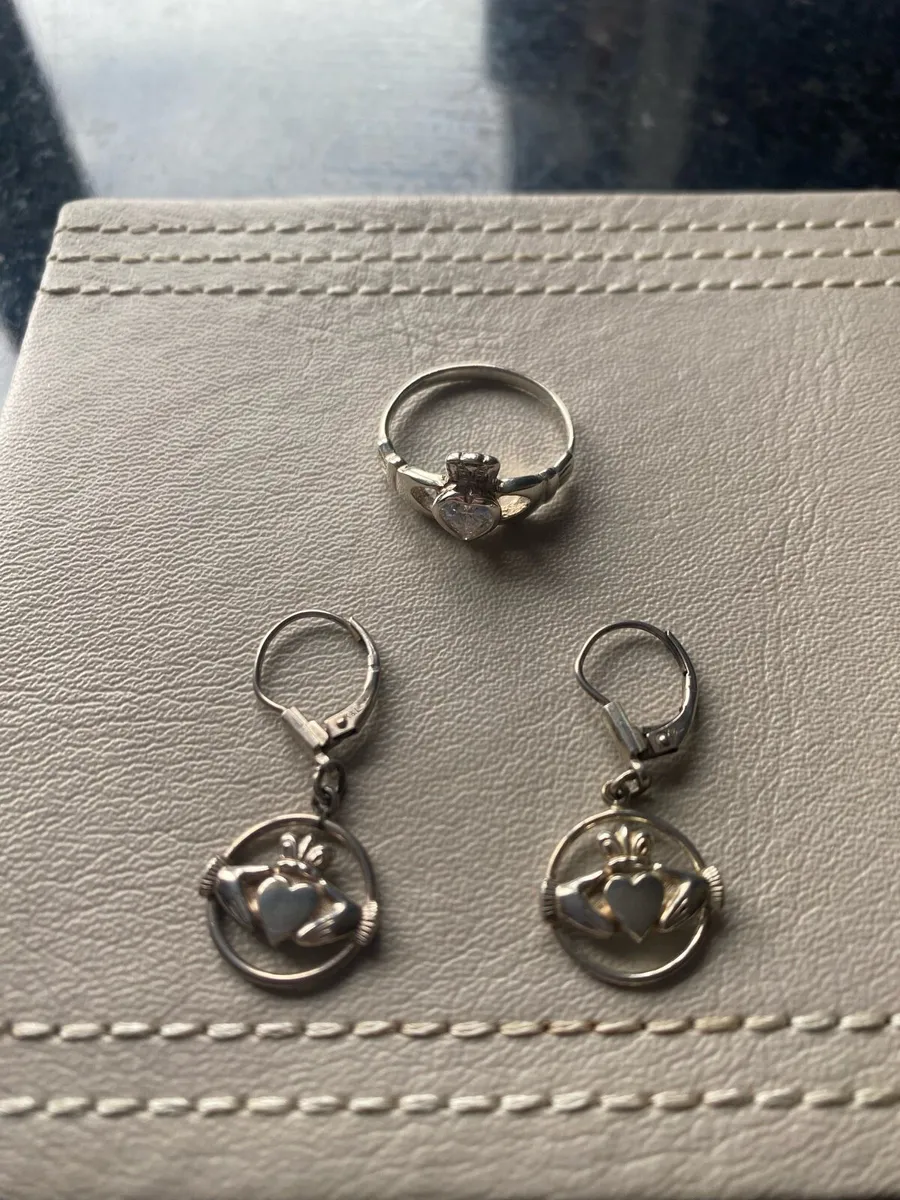 Claddagh earrings and ring