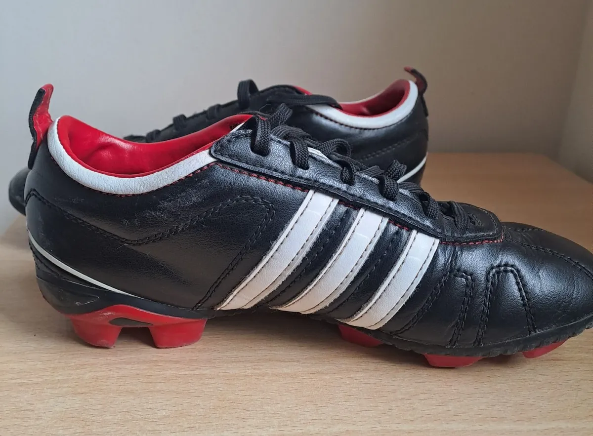 Football shoes - Image 2