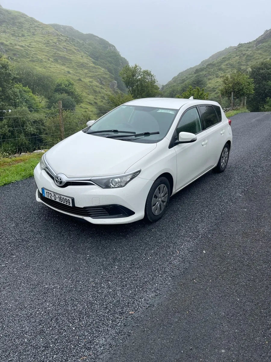 Toyota Auris - Image 2