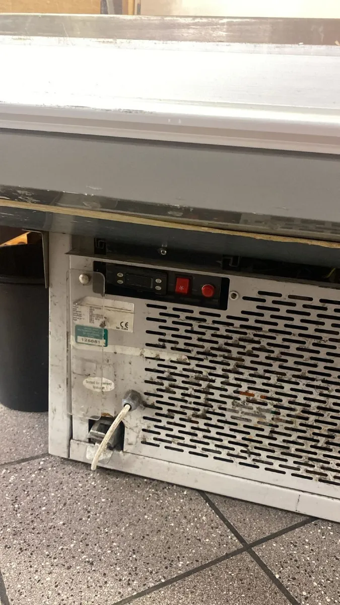2 fridges - Image 4