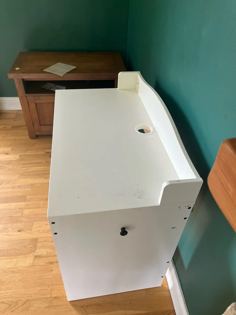 Study desk and chair - Image 2