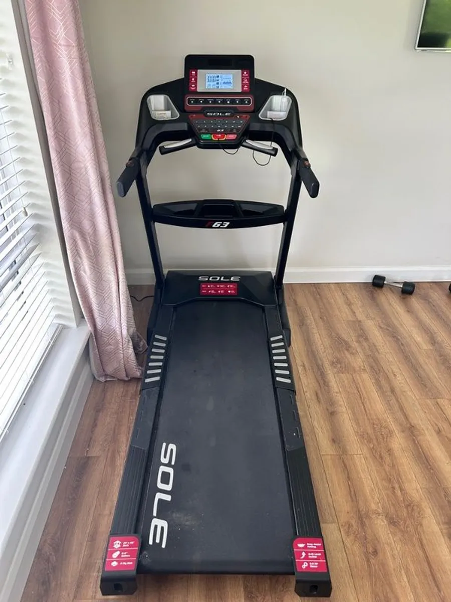 Treadmill - Image 1