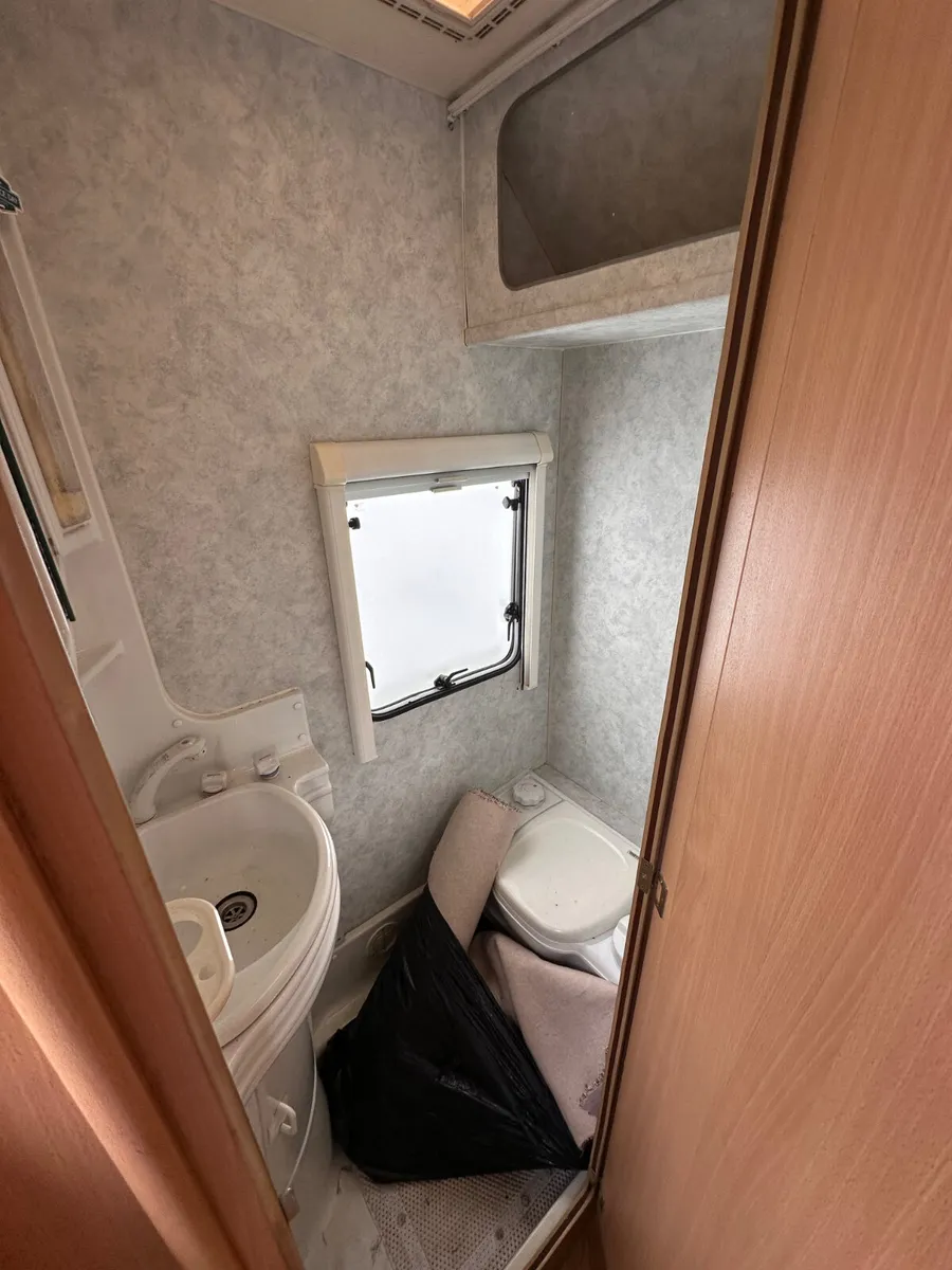 ✨1999 1.9 DIESEL FIAT DUCATO 4 BERTH MOTORHOME✨ - Image 4