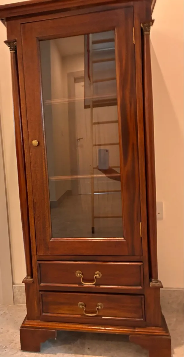 Mahogany display cabinet - Image 1
