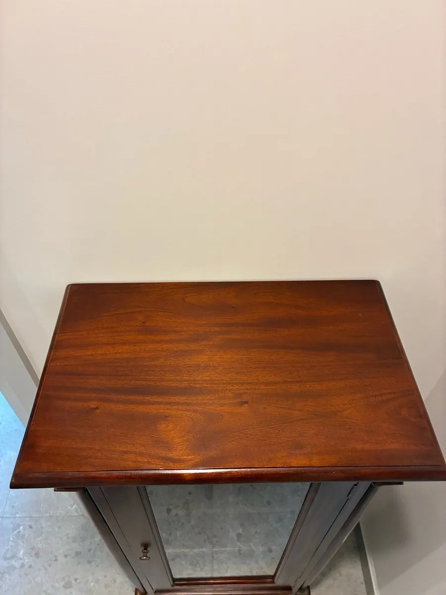 Mahogany display cabinet - Image 3