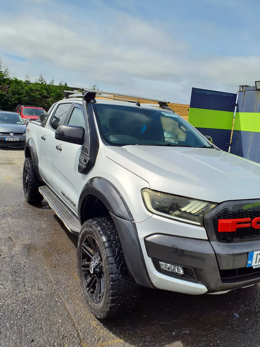 Ford Ranger 3.2 Automatic Wildtrack 2017 - Image 2