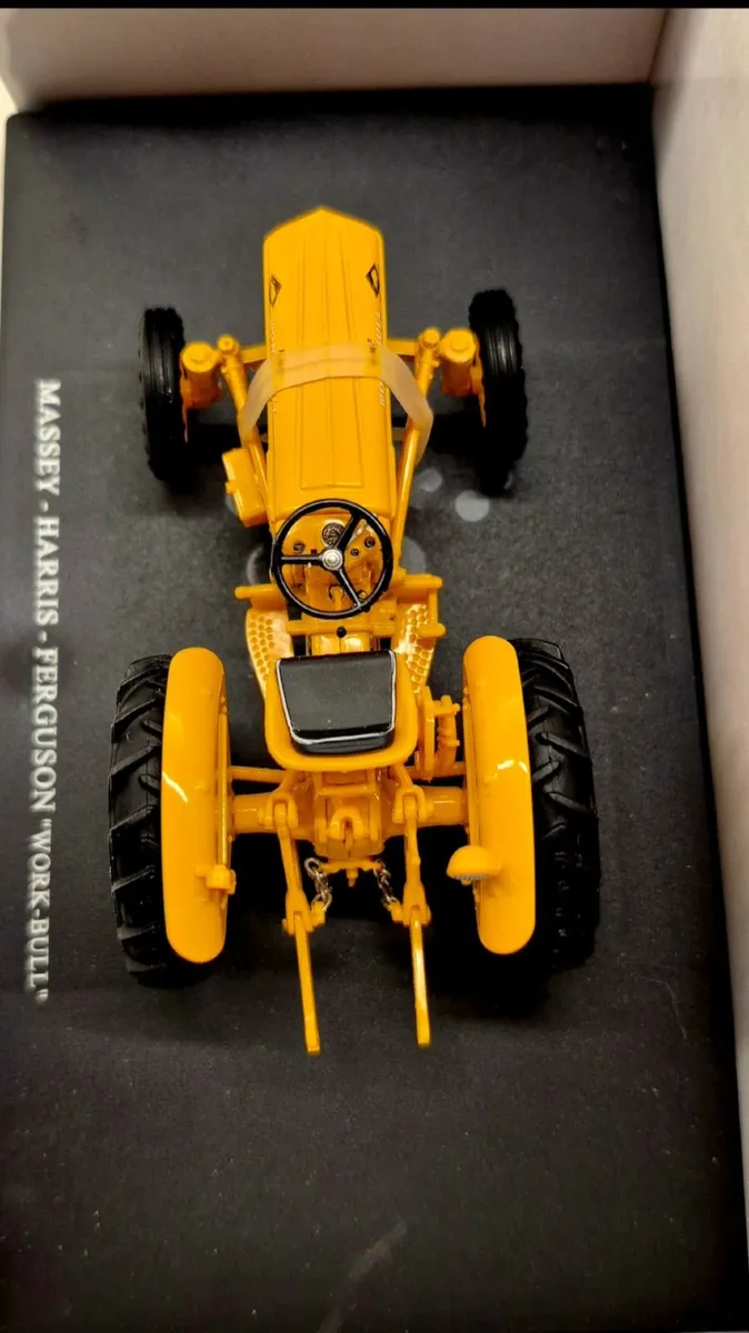 Massey Harris Ferguson 202 Work Bull Tractor model - Image 3
