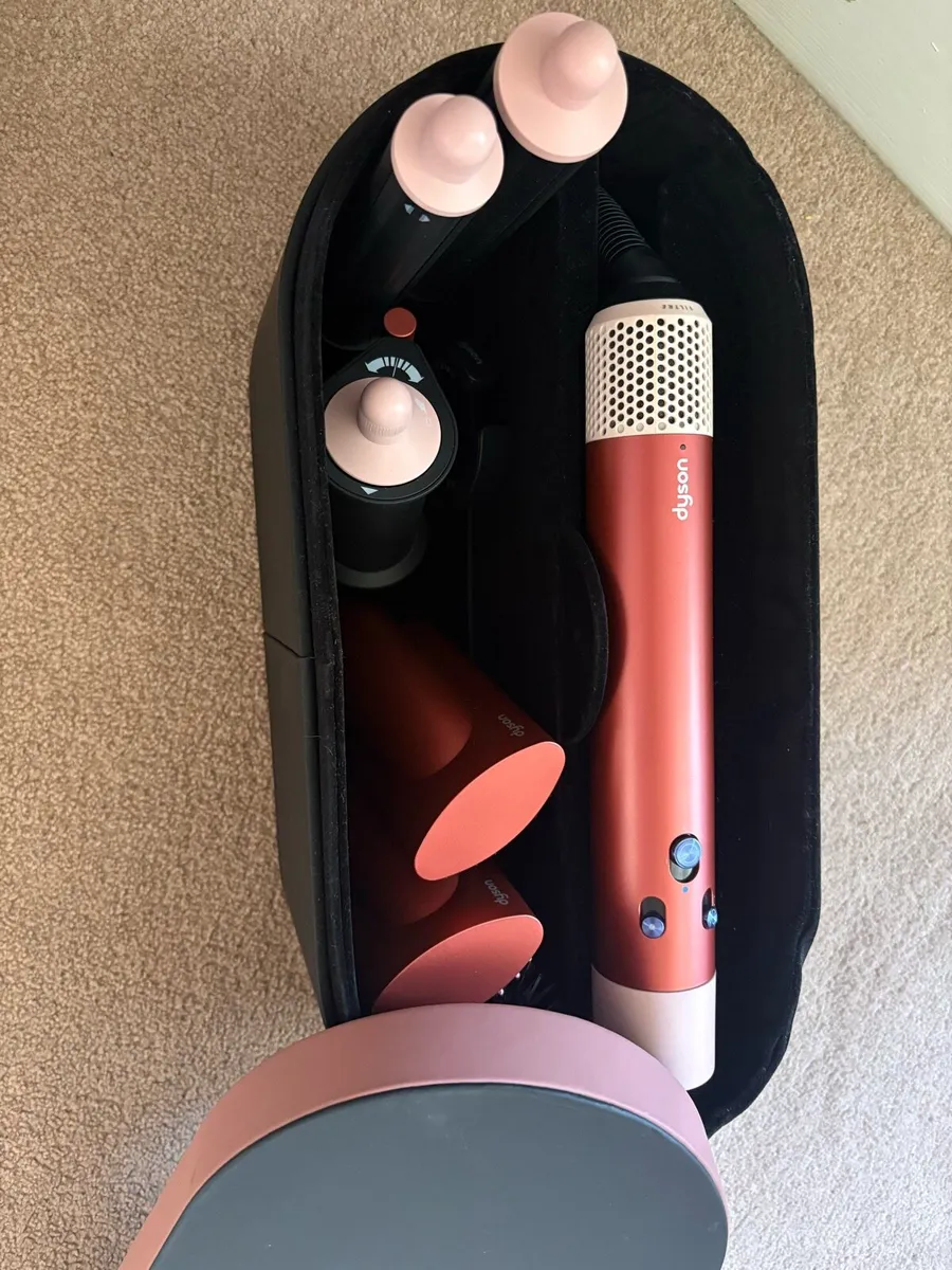 Dyson airwrap - Image 2
