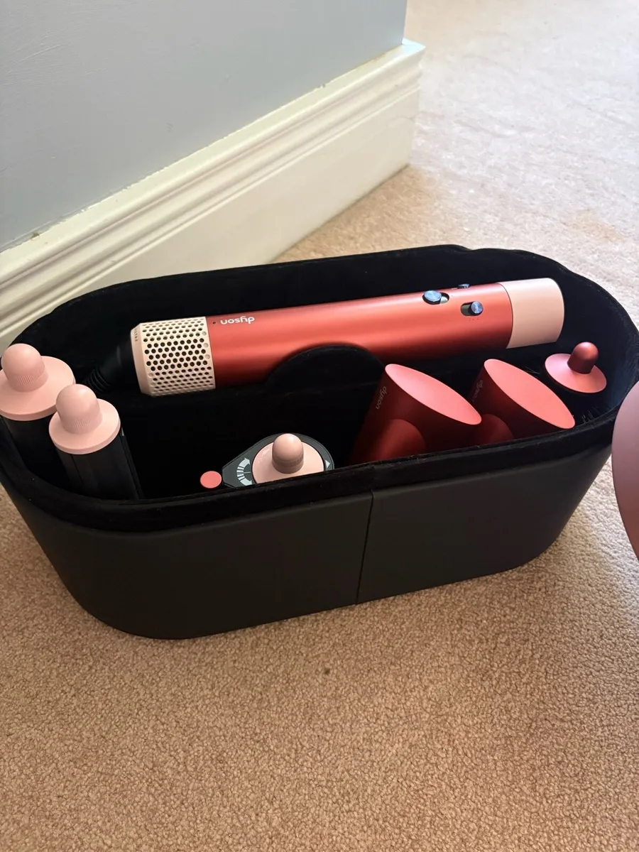 Dyson airwrap - Image 4