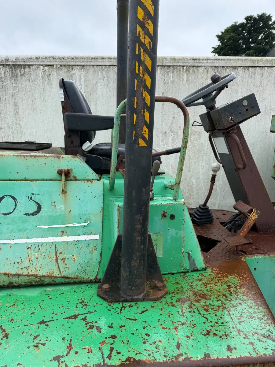 6 ton swivel dumper - Image 4