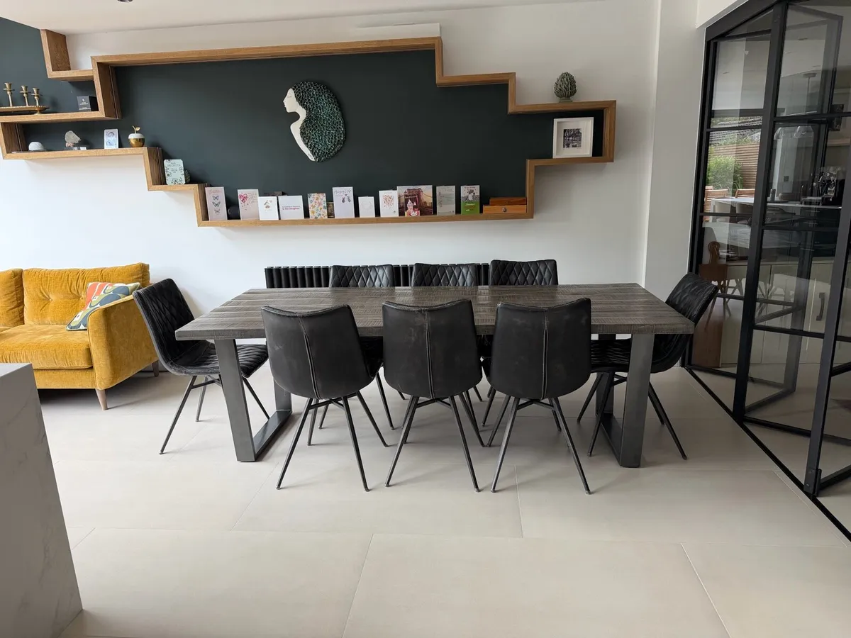 Dining table and chairs - Image 2