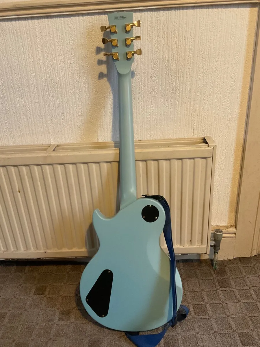 Electric guitars - Image 2