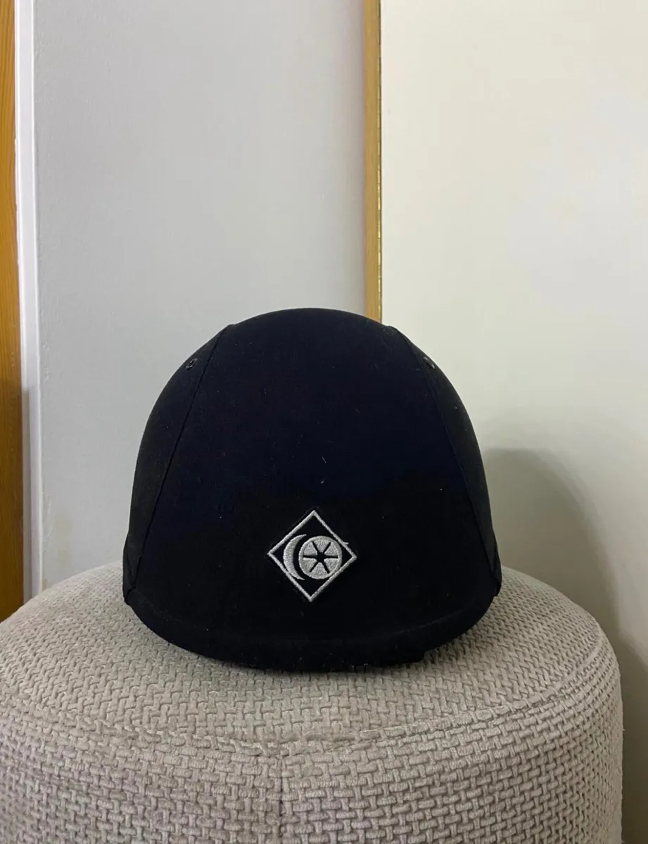 Riding helmet - Image 2