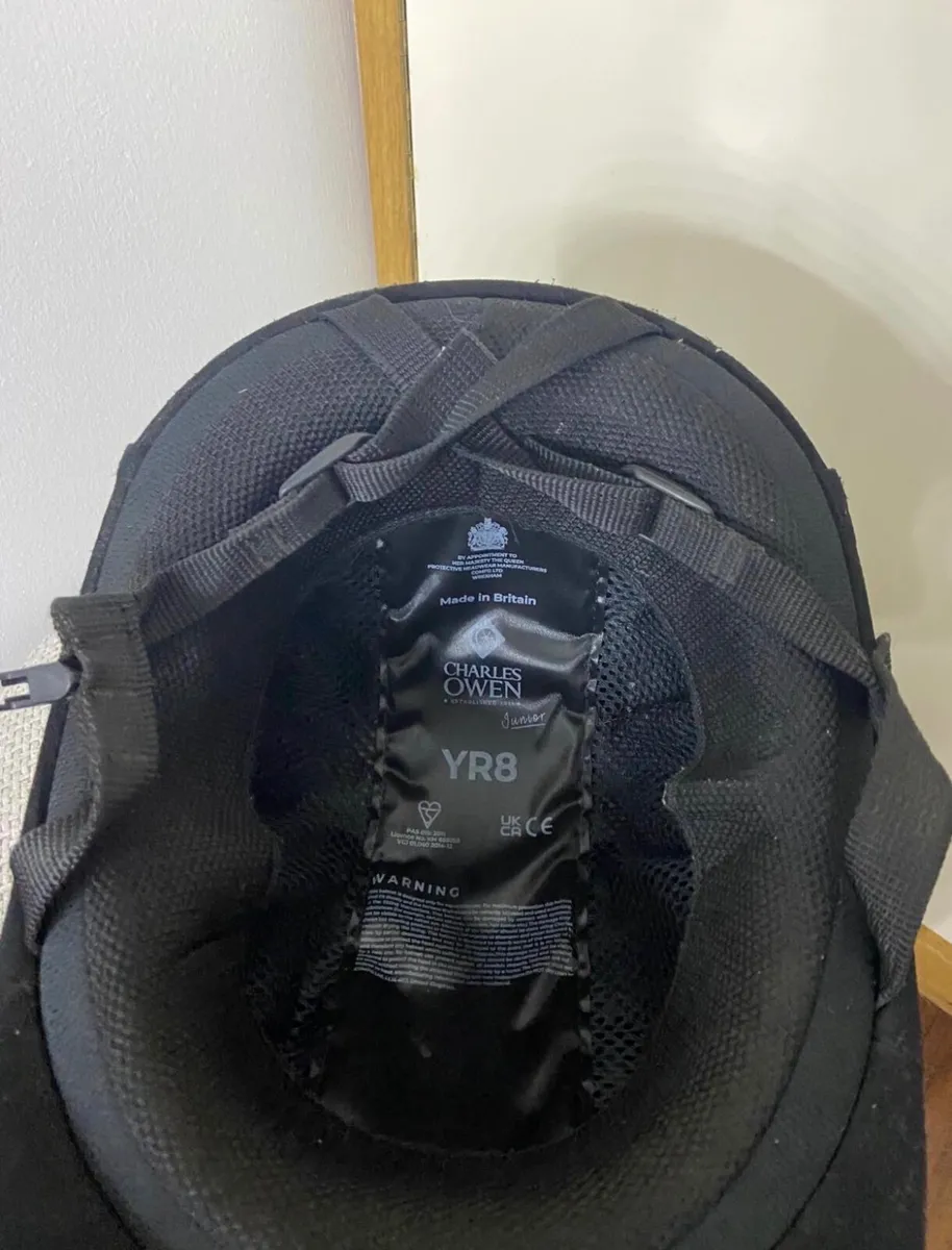 Riding helmet - Image 4