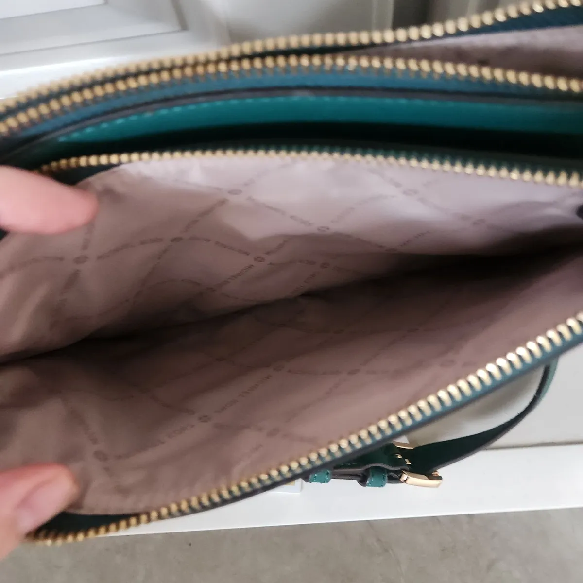 Michael kors crossbody bag (brand new) - Image 3