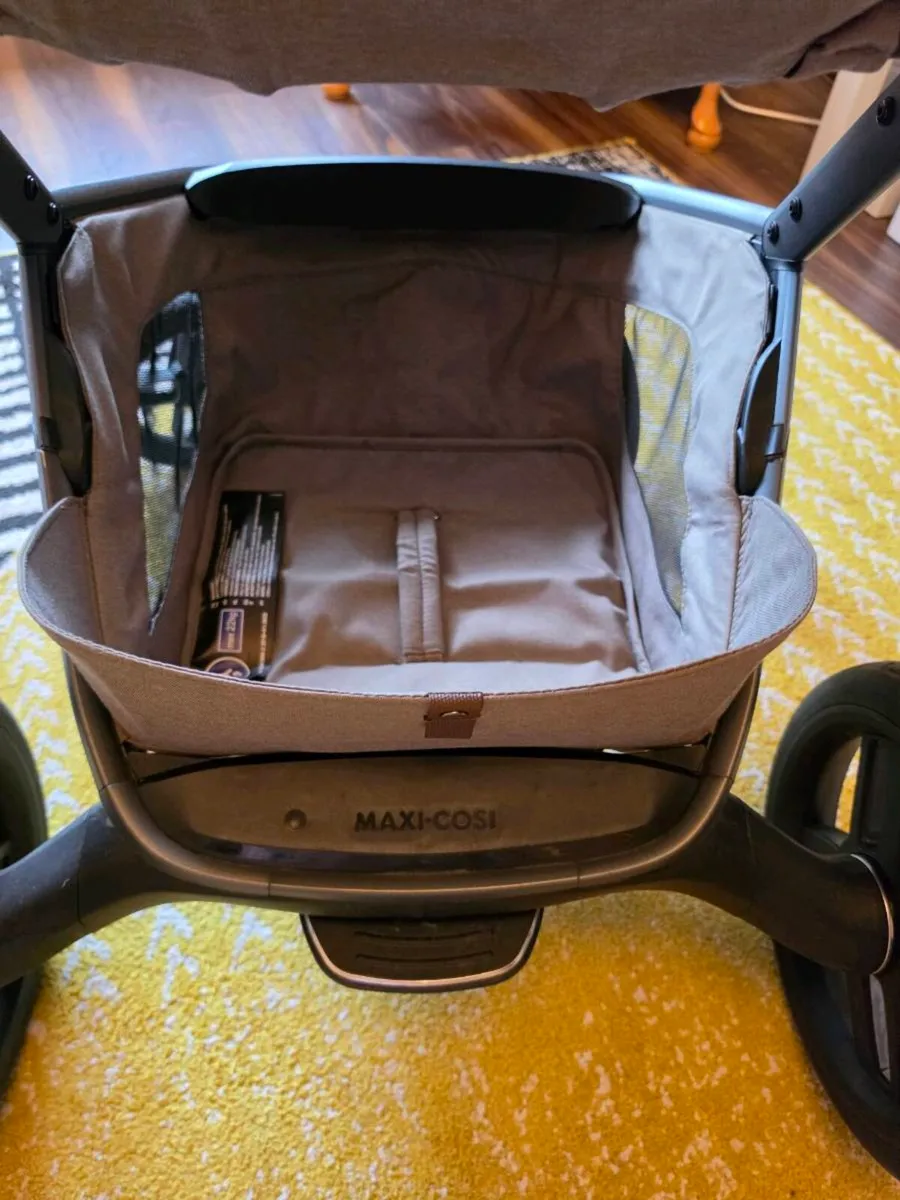 Maxi-Cosi Fame Buggy – Excellent Condition - Image 3