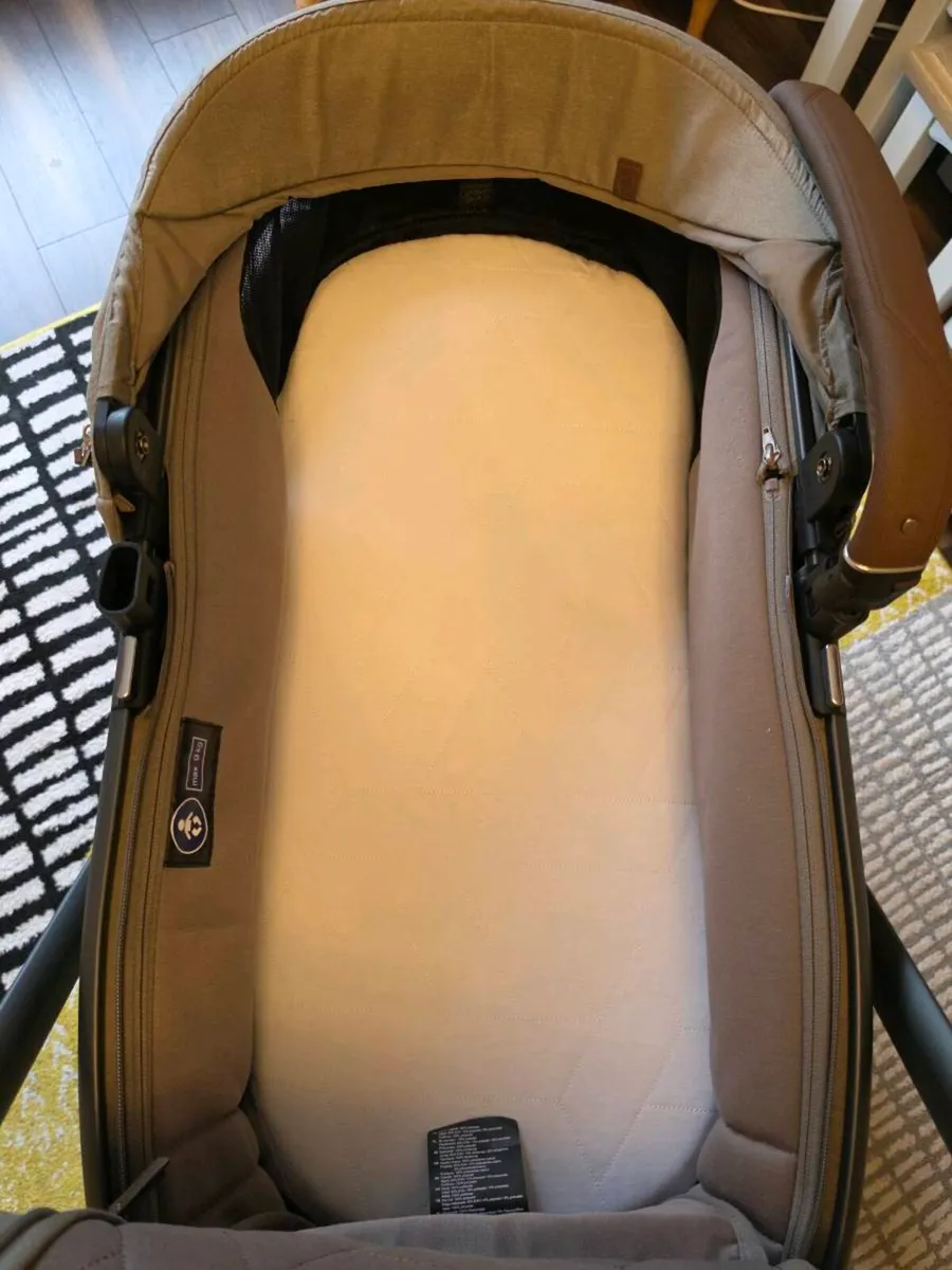 Maxi-Cosi Fame Buggy – Excellent Condition - Image 4