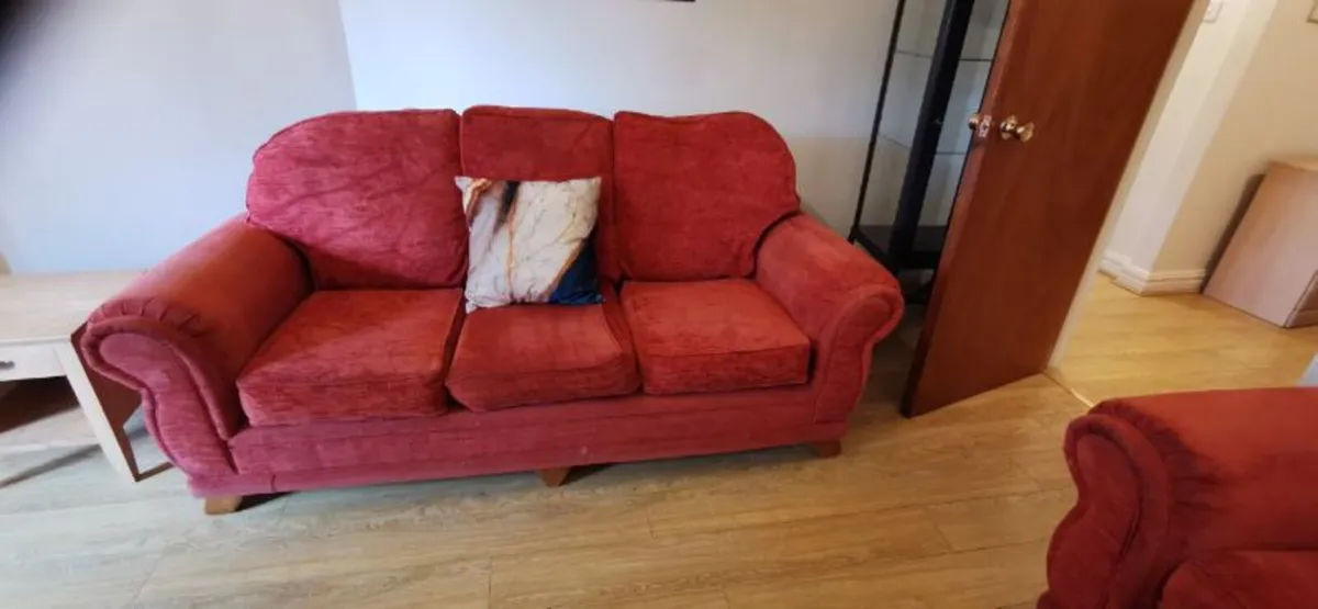 Sofa, matching armchairs, bedside table, mirror di - Image 1