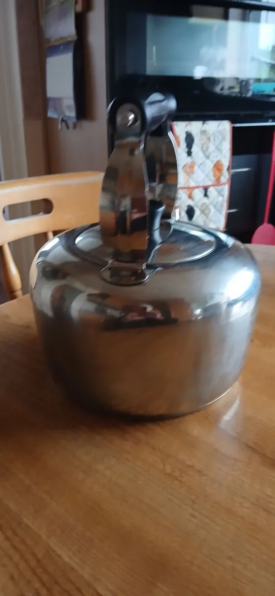 Kettle 3 litre - Image 2