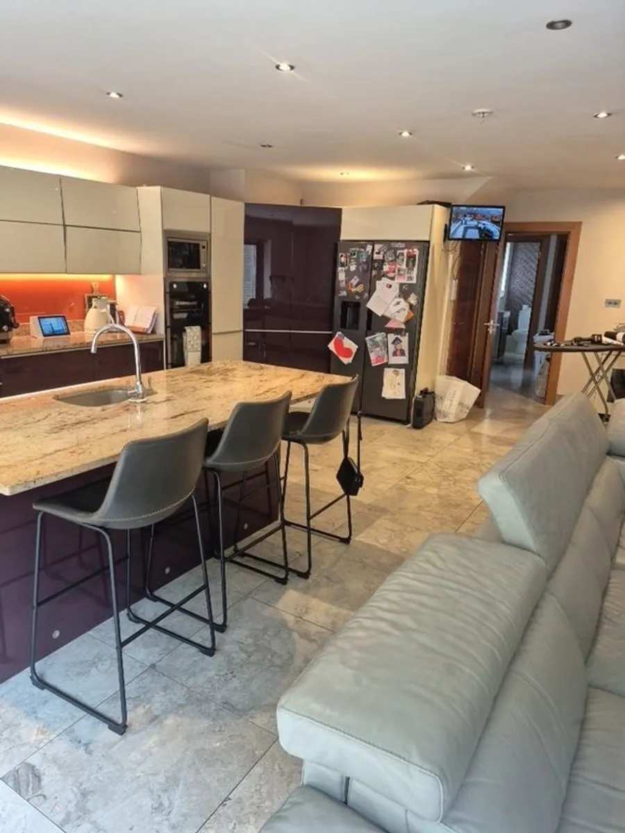 Kitchen - Image 3