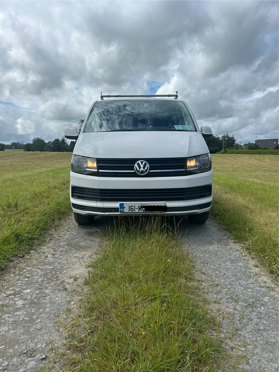 Volkswagen Transporter - Image 1