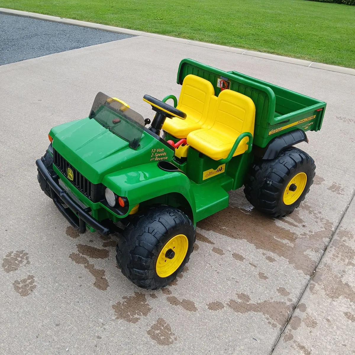 Childs john deere gator - Image 2