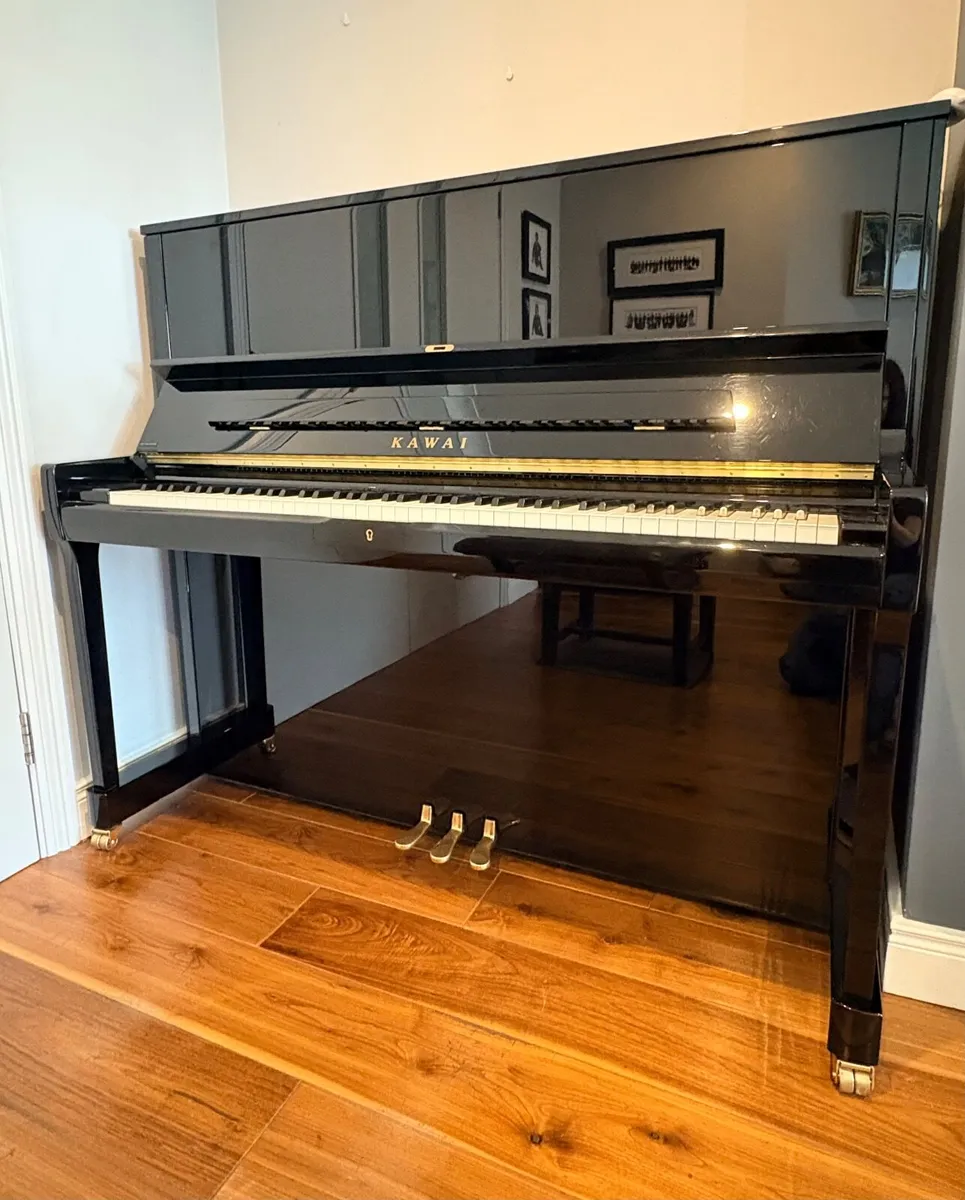 KAWAI K500 Upright Piano - Image 1