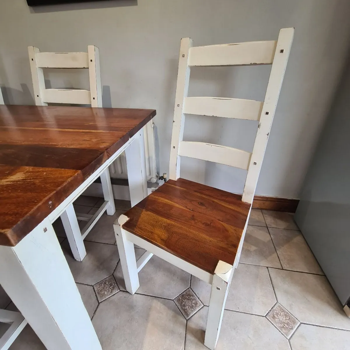 Dining table and chairs - Image 4
