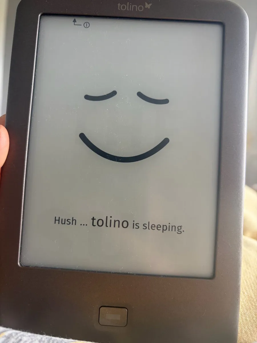 Tolino e-reader loaded with over 50 free books - Image 1