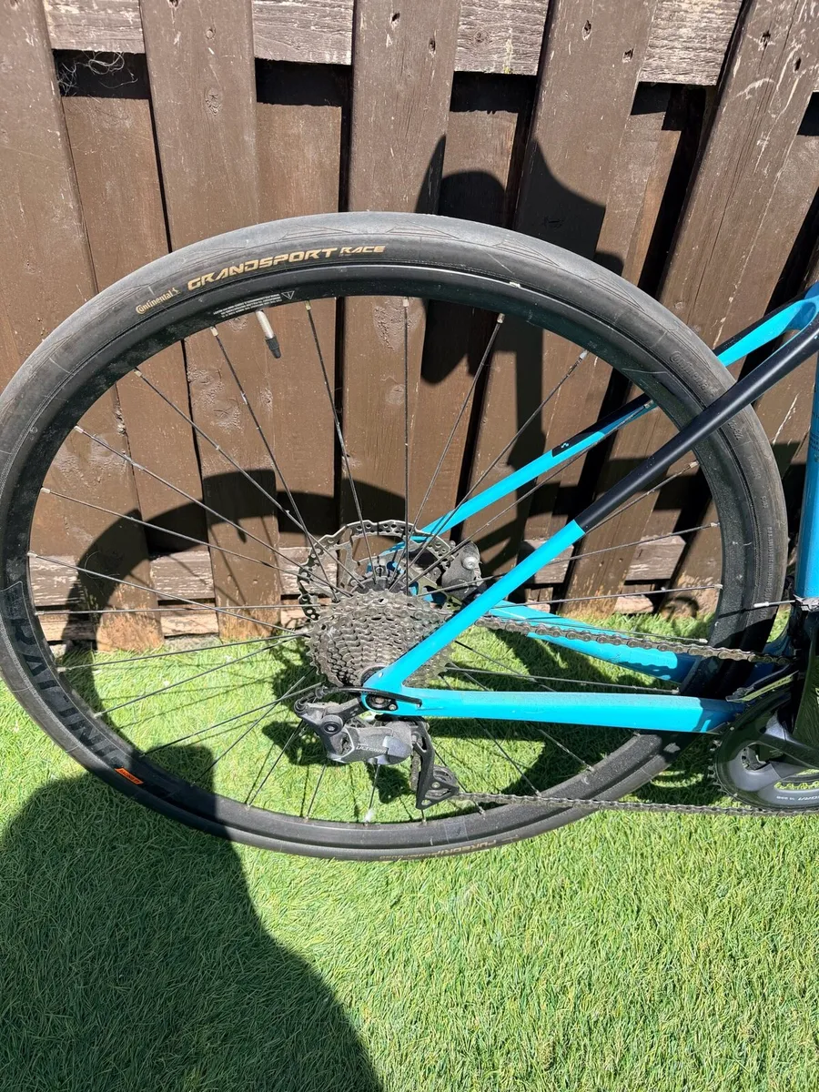 CUBE Racing Bike - Image 3