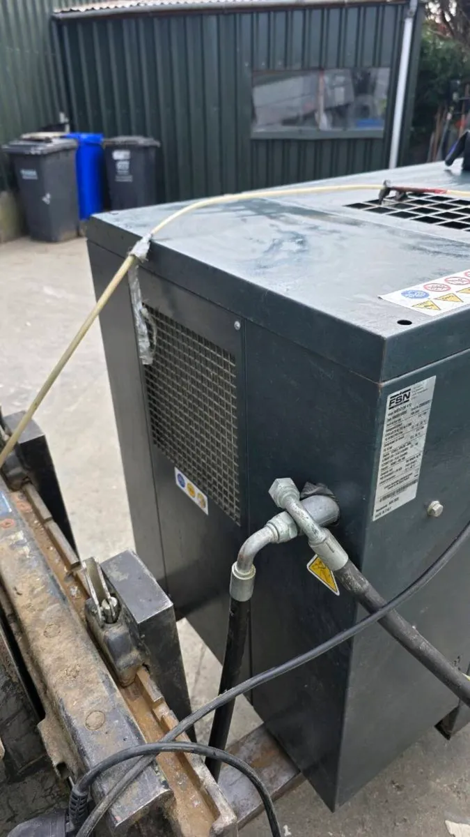 Screw Compressor - Image 4