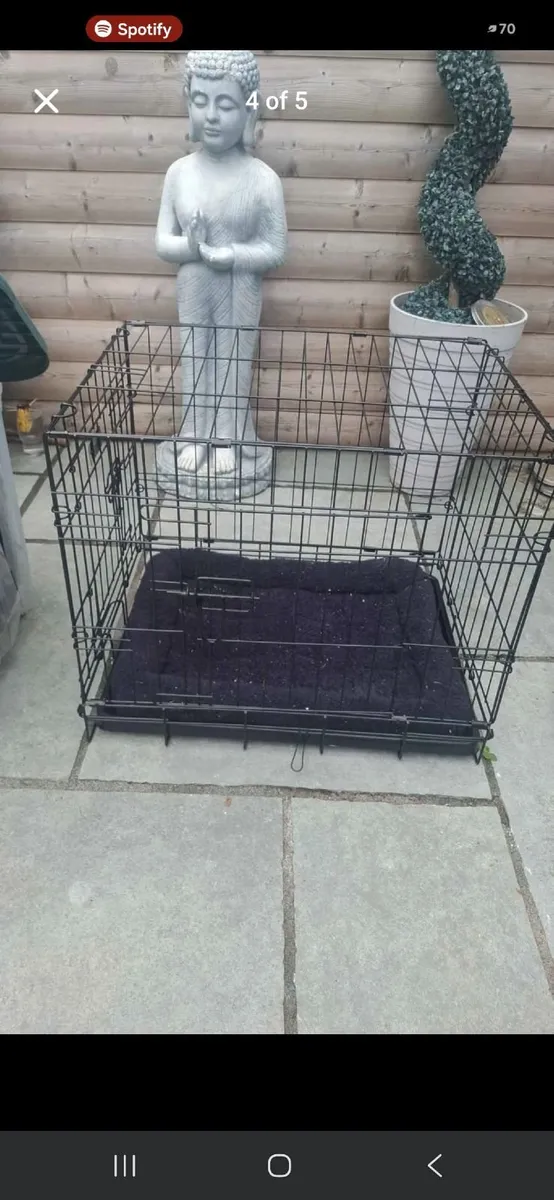 Small dog kennel and crate - Image 2