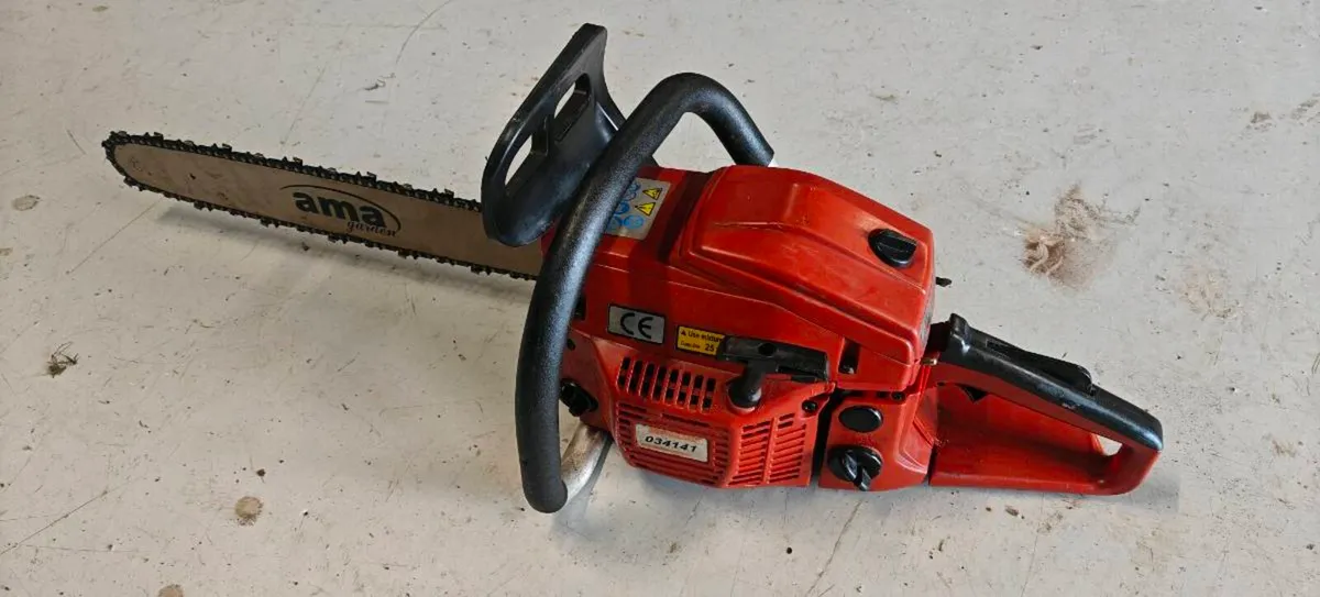 Ama 52cc chainsaw - Image 1